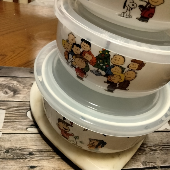 Peanuts gang ceramic Christmas bowls (3) - Picture 5 of 7
